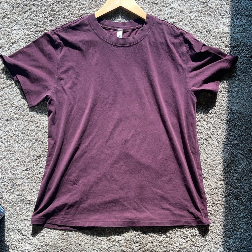 Women’s All Yours Lululemon T-Shirt - Size 6 - Maroon - 100% Pima Cotton
